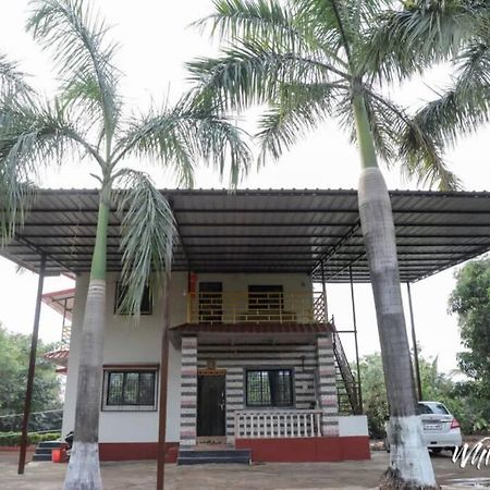 White Forest Farm House At Karjat Villa Dış mekan fotoğraf